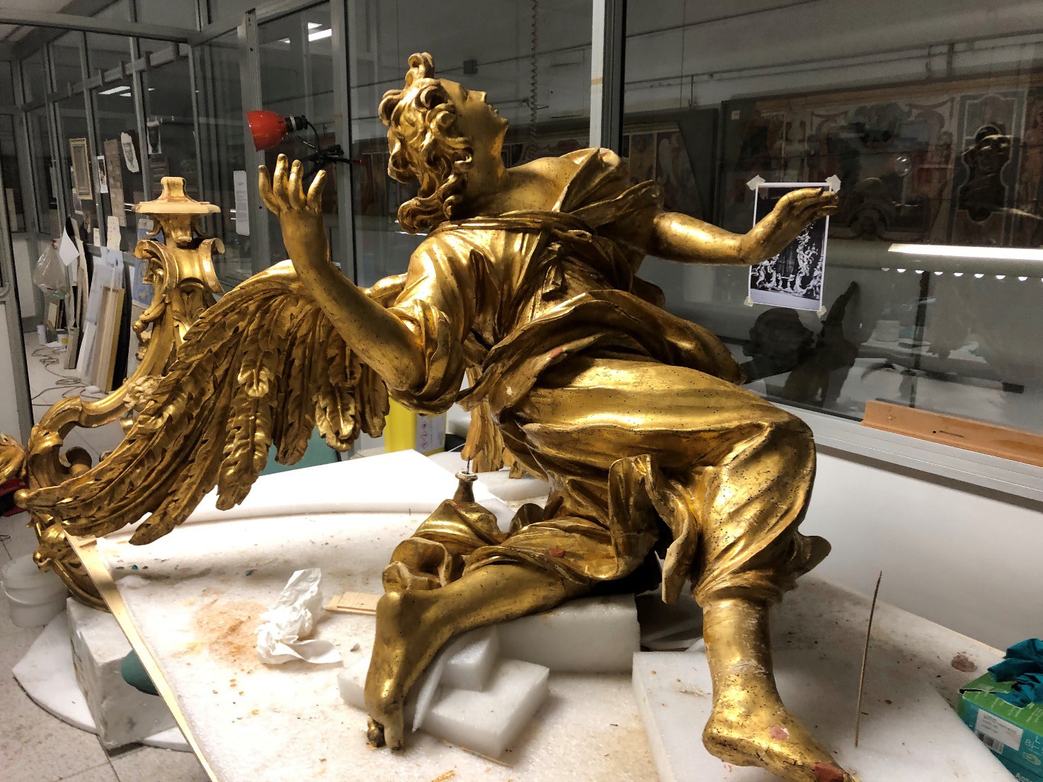 Front of an Angel - Detail after cleaning