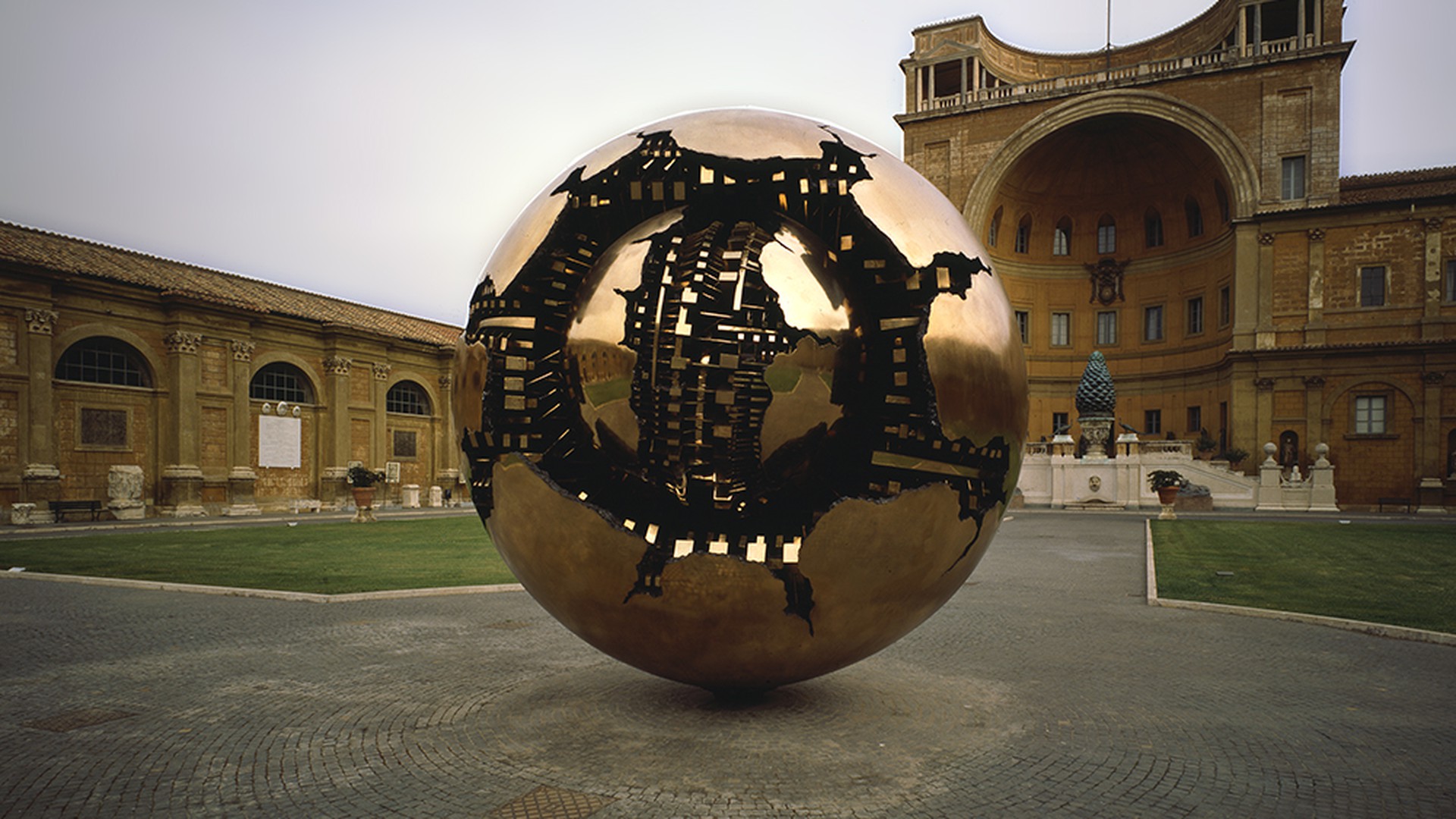 Sphere within a Sphere | PAVM