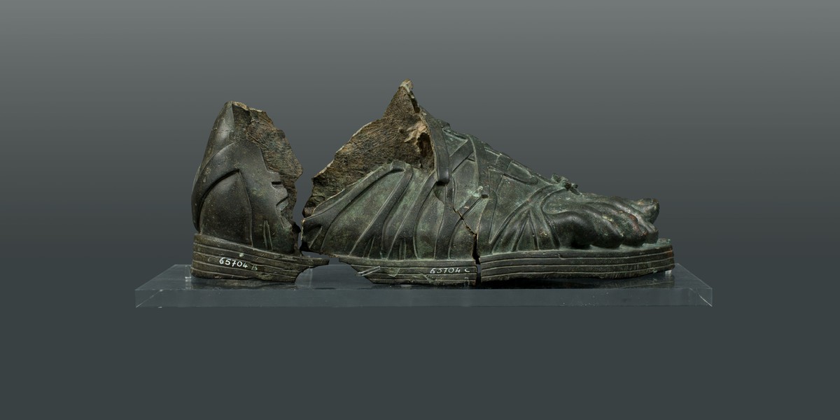 Ancient Bronze Pieces: Bronze Foot Wearing an Elegant Sandal | PAVM